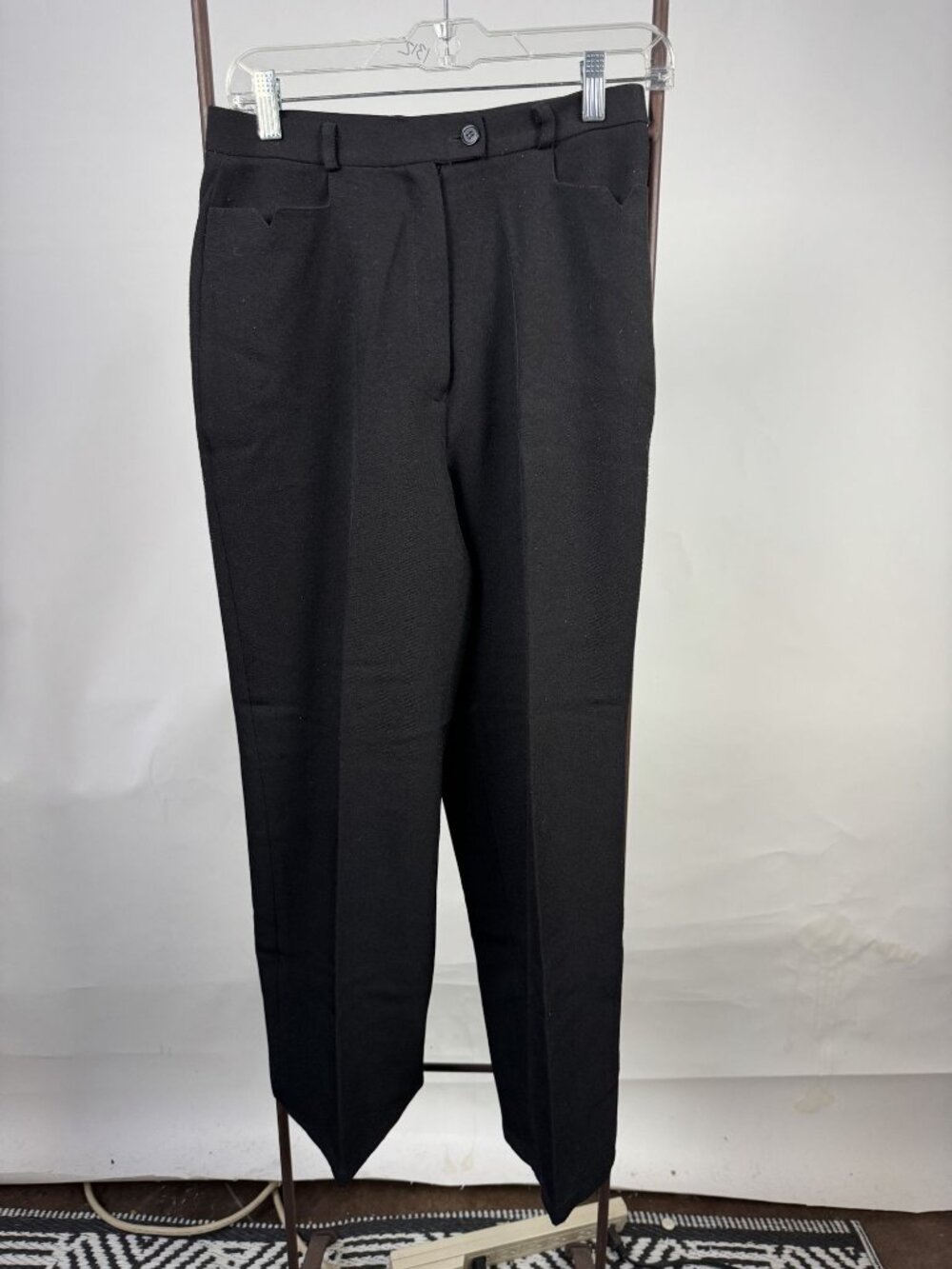 Black Straight-Leg Trousers Size L Classic Fit For Everyday Wear Button Closure